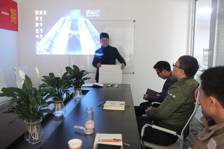 互联网销售经营范围中服饰鞋帽与通讯计算设备的经营重点解析
